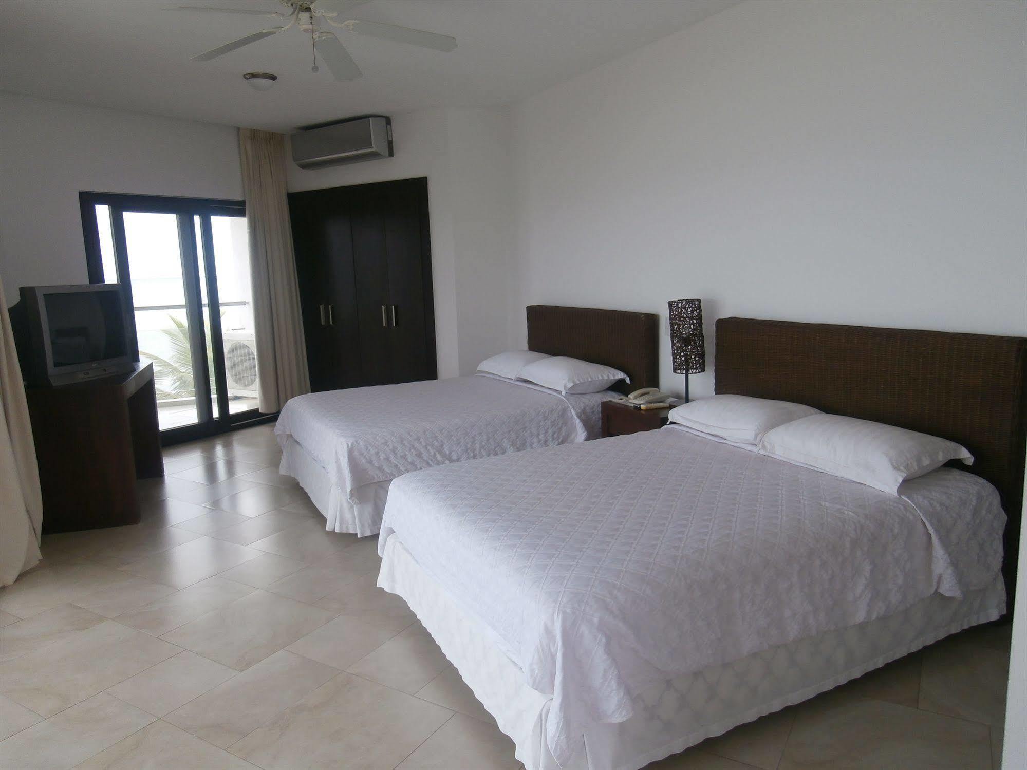 Hotel Makana Resort Tonsupa Zewnętrze zdjęcie