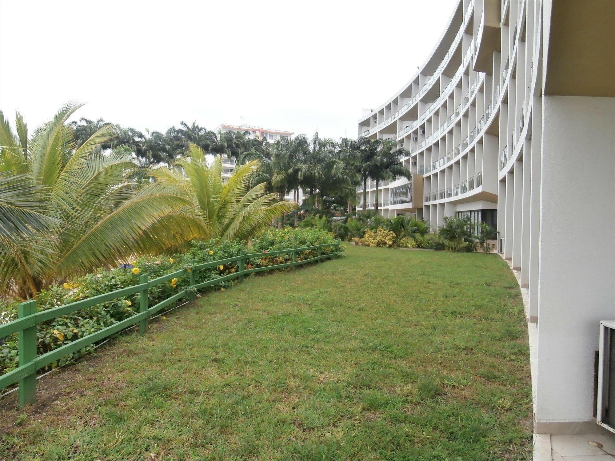 Hotel Makana Resort Tonsupa Zewnętrze zdjęcie