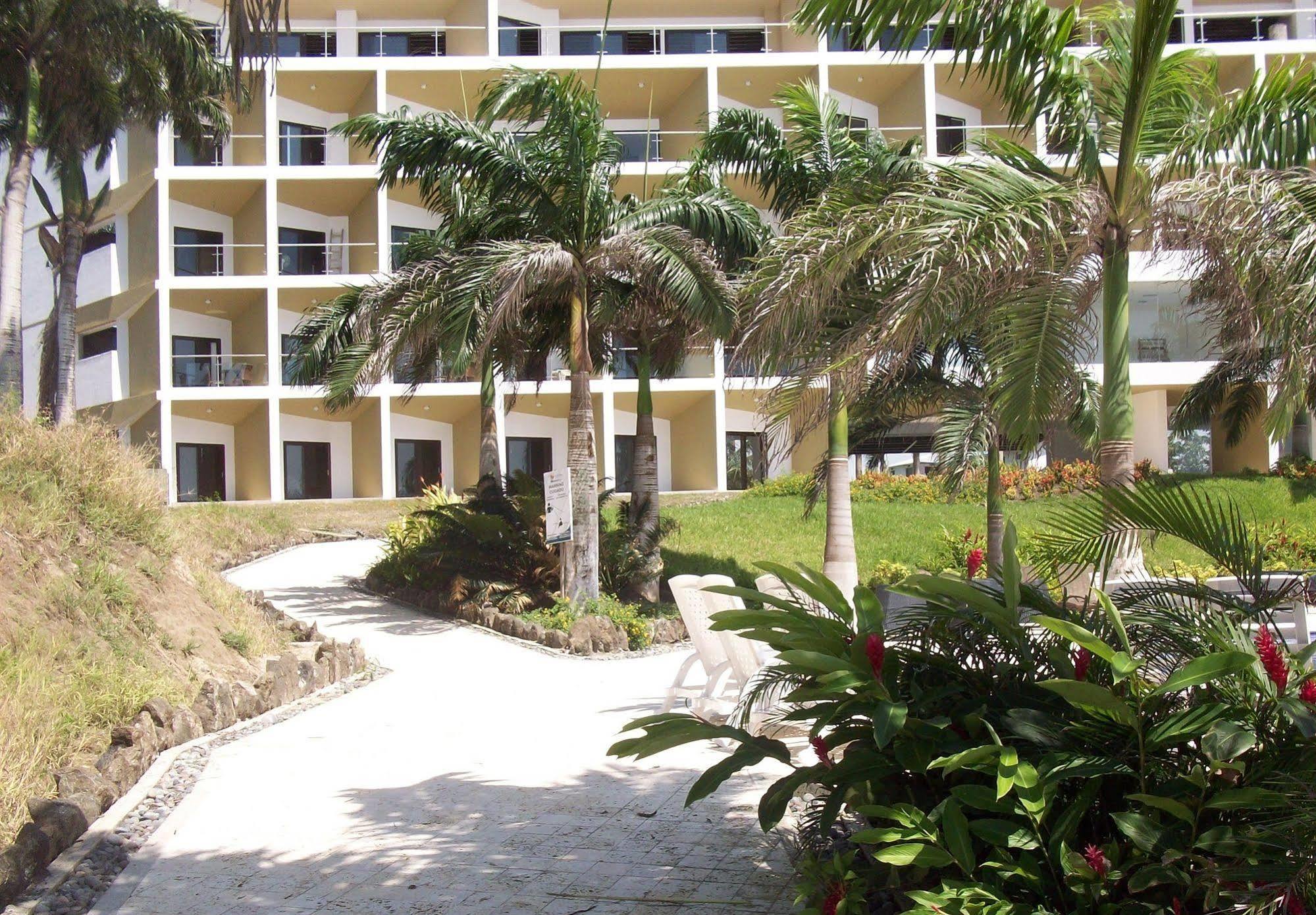 Hotel Makana Resort Tonsupa Zewnętrze zdjęcie